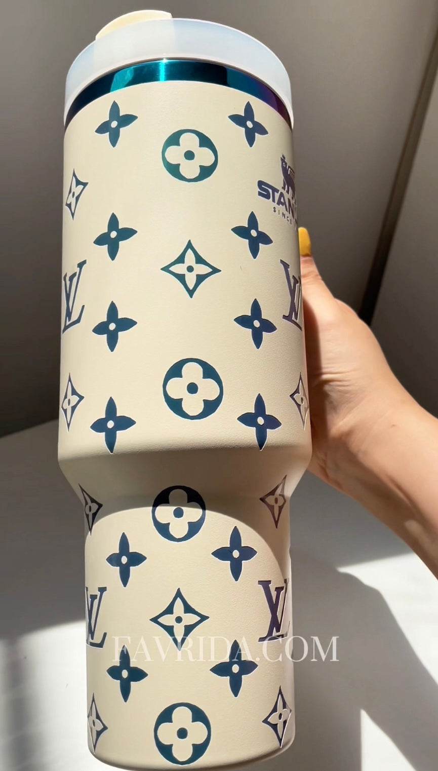 Luxe 40 OZ Insulated Car Cup 💖
